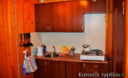 База отдыха «Дебаркадер на суше»