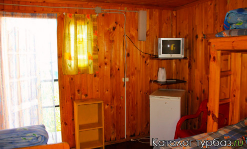 База отдыха «Дебаркадер на суше»