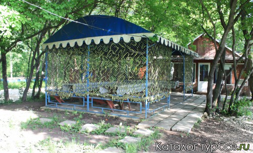 Летняя беседка