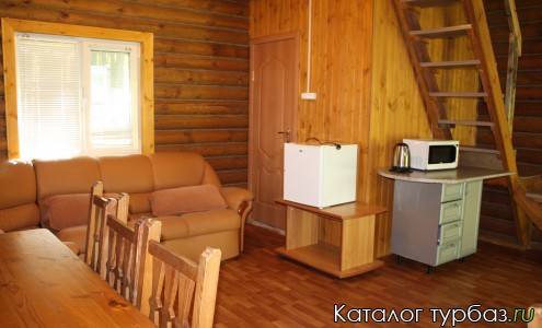 В теремке. Первый этаж