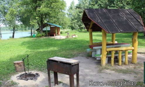 База отдыха «Бабровая хатка»