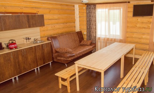 кухня дома комплекса Уединение