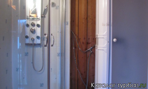 Душевые кабины с горячей водой