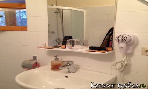 Спортивно-оздоровительная база отдыха «Гуси-Лебеди»