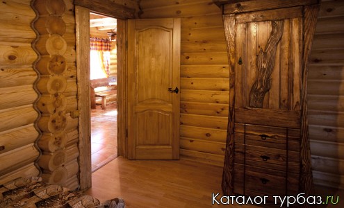 Мебель ручной работы из ценных пород дерева.