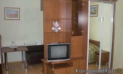 Губернский двор