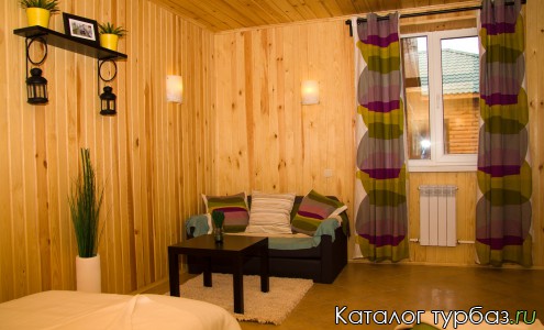 номер с двумя полутороспальными кроватями