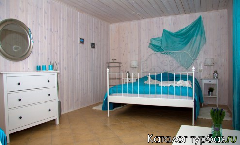 номер с двуспальной кроватью